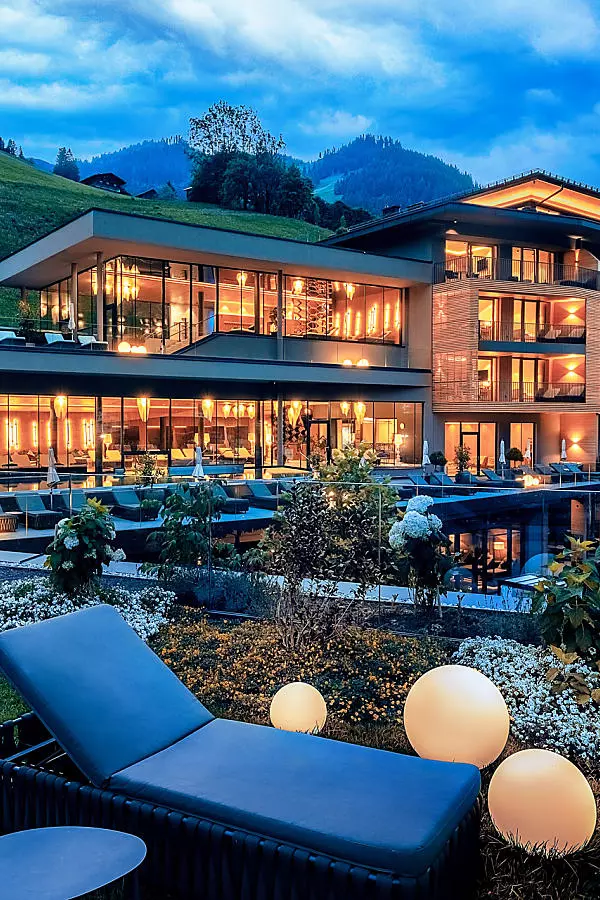 DAS EDELWEISS Salzburg Mountain Resort Jobs im EDELWEISS